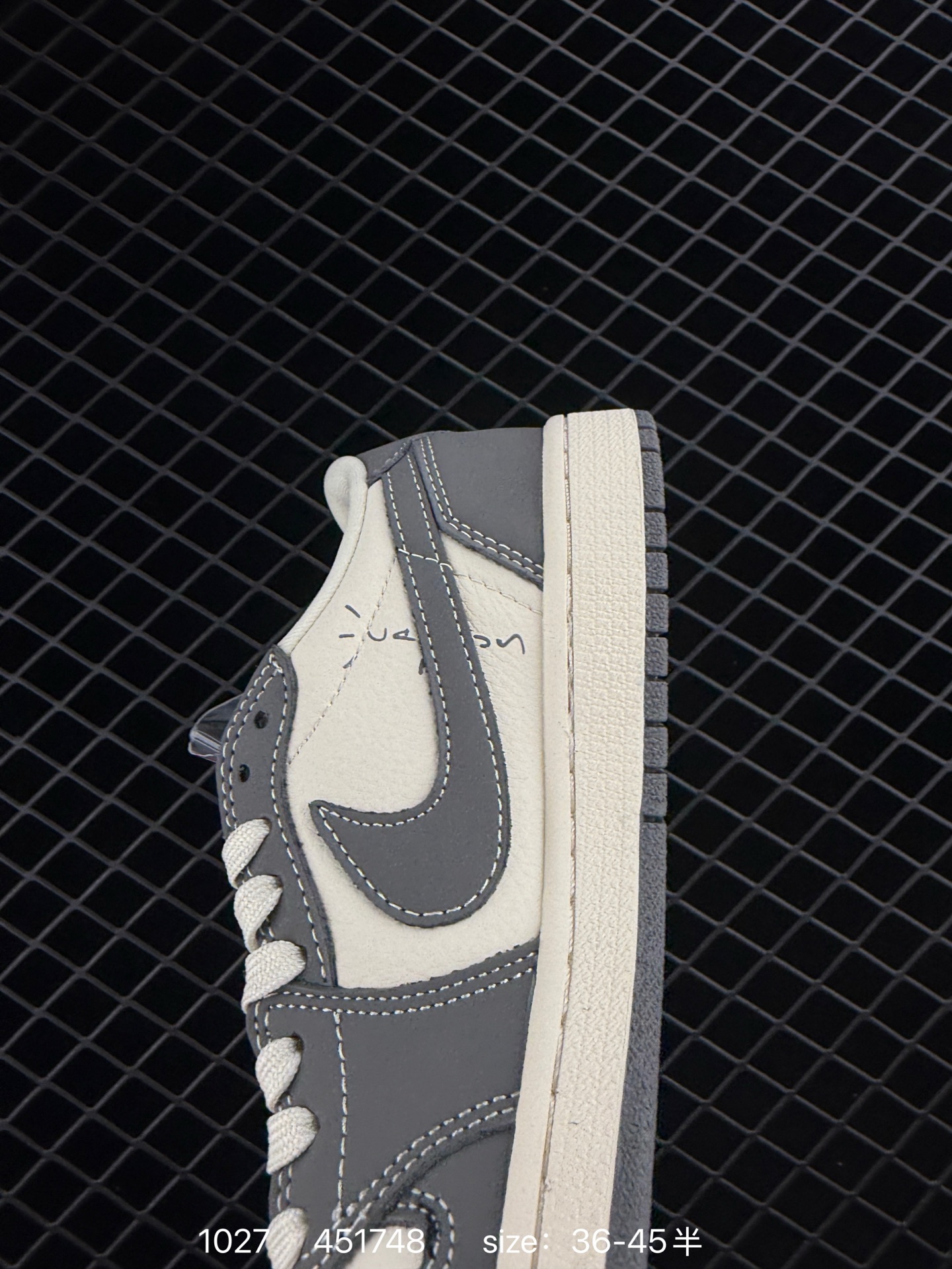 Nike Air Jordan 1 x Travis Scott